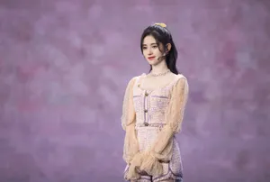 鞠婧祎《佳片有约》甜美剧照图片_3