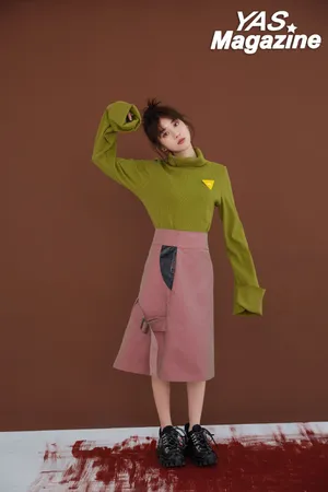 李凯馨甜美元气写真图片