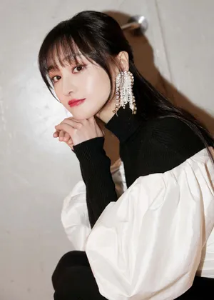 郑爽灵动可人写真图片_4