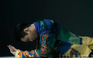 张艺兴光影复古杂志封面写真图片_3