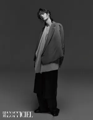 王一博长发酷帅封面大片写真图片_9