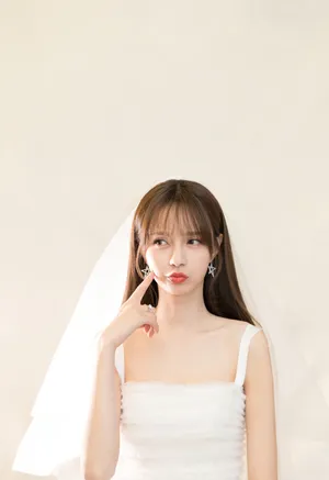 沈梦辰婚纱仙气写真图片