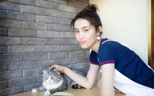 韩丹桐甜美居家写真图片_3