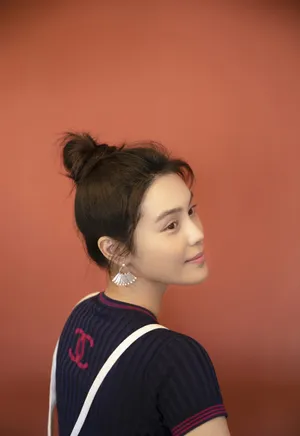 韩丹桐甜美居家写真图片_7
