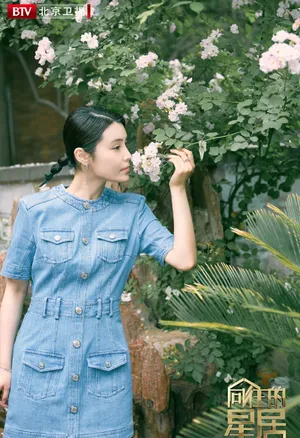 韩丹桐甜美活动照图片_3