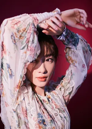 吴谨言甜美靓丽写真图片_4