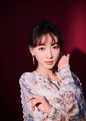 吴谨言甜美靓丽写真图片_6
