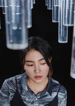 曾梦雪杂志封面性感图片写真_7