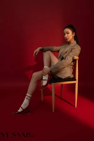 娄艺潇古典美艳写真图片