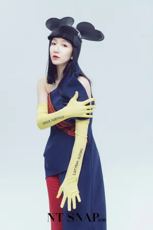 娄艺潇古典美艳写真图片_15