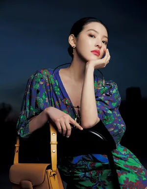 章若楠时尚芭莎魅力写真图片_4