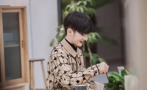 周震南《朋友请听好》剧照图片_4