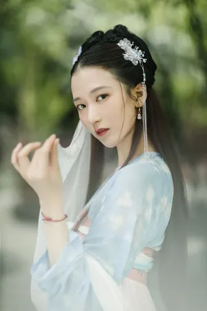 SNH48吴哲晗仙气古风写真图片_2