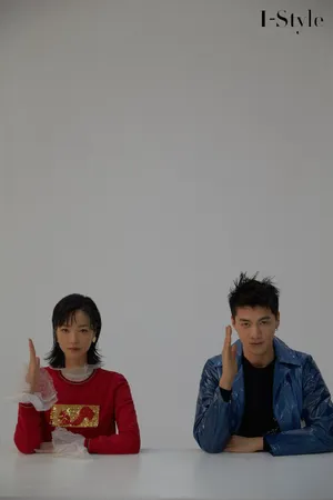 何杜娟金泽红蓝CP合体写真图片_8