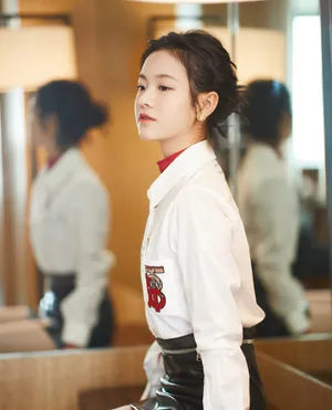 李庚希元宵晚会性感写真图片_4