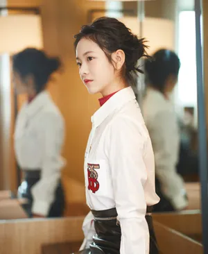 李庚希元宵晚会性感写真图片_6