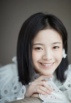 李庚希甜美连衣裙性感写真_6