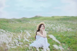 虞书欣甜美阳光写真图片