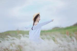 虞书欣甜美阳光写真图片_8