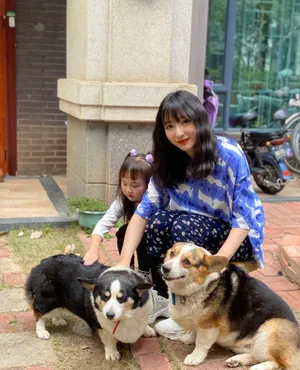 柳岩清爽养眼私服图片_4