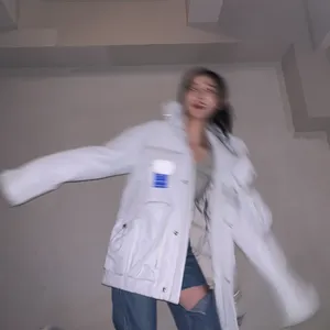 周洁琼运动风生活照图片