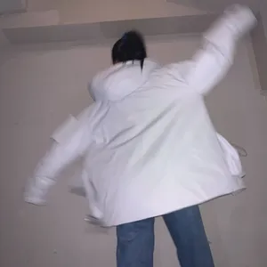 周洁琼运动风生活照图片_2
