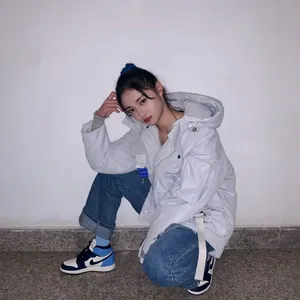 周洁琼运动风生活照图片_5