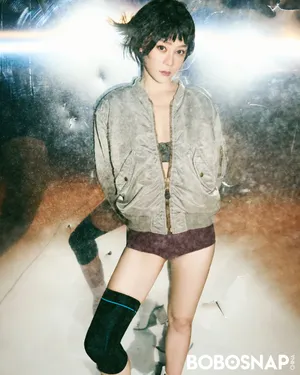 袁姗姗2020最新杂志写真图片_6