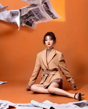 强东玥时尚甜美写真图片_2