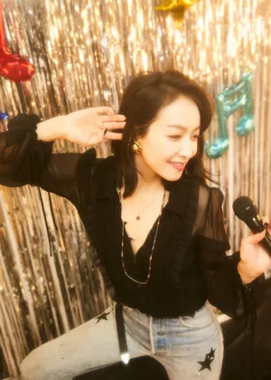宋茜闪耀光影复古写真图片_6