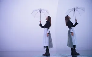 陈瑶雨中漫步优雅写真图片_6