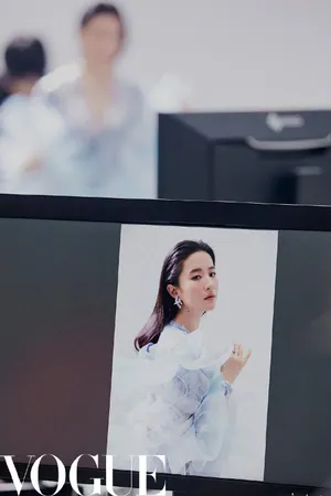 刘亦菲杂志封面写真花絮图片_4