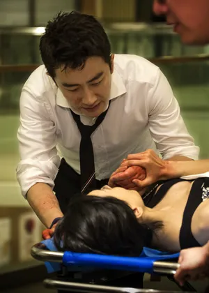 黄轩完美关系帅气剧照图片_6
