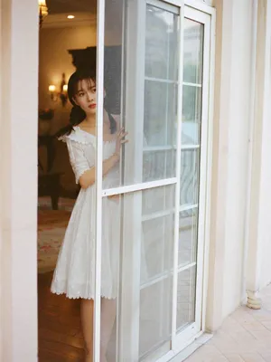 赵樱子麻花辫甜美写真图片_2