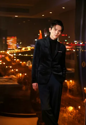 刘端端儒雅帅气活动照图片_5