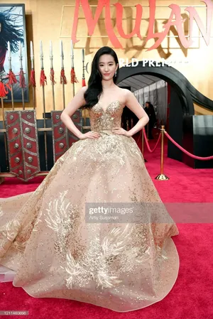刘亦菲《花木兰》全球首映礼现场图片_8