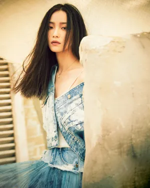倪妮优雅时装性感写真图片_2