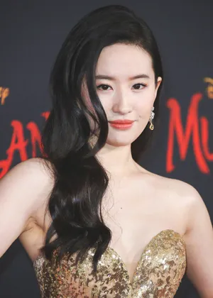 刘亦菲凤凰裙极清美照图片_7