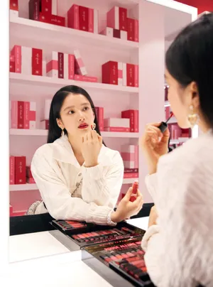 张婧仪香奈儿活动照性感图片_2