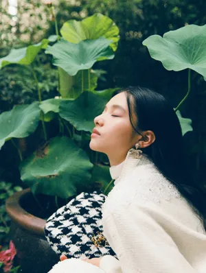 张婧仪随性街拍写真图片_3