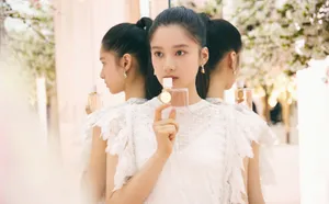 张婧仪Burberry少女系甜美图片_2