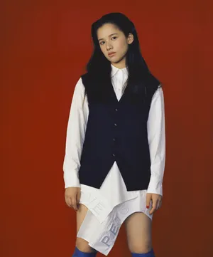 张婧仪胶片风时尚性感写真_2