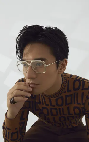 郑凯帅气有型写真图片_3
