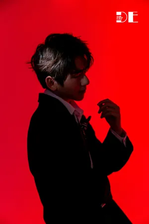 李砚写真图片