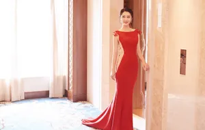 楚月红裙优雅写真图片_2