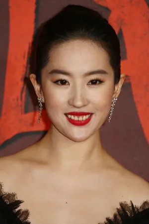 刘亦菲黑天鹅裙极清美照图片_3