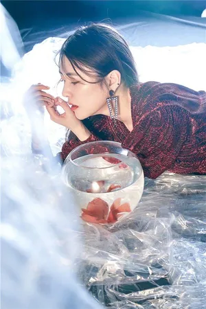 黎一萱湿发性感写真图片_7