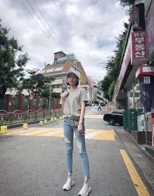 崔心心随性街拍写真图片_4