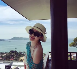 崔心心旅拍生活照图片_2