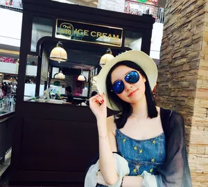 崔心心旅拍生活照图片_3